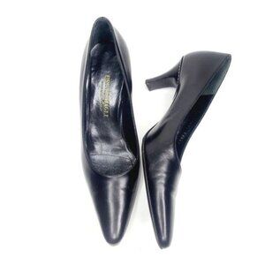 Bruno Magli Classic Black Leather Pointed Toe Kitten High Heel Size 6 1/2